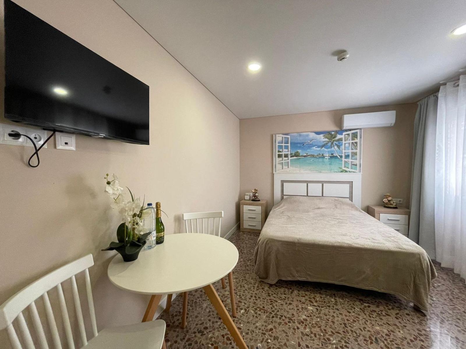 Apartamentos Belladorm Benidorm Luaran gambar