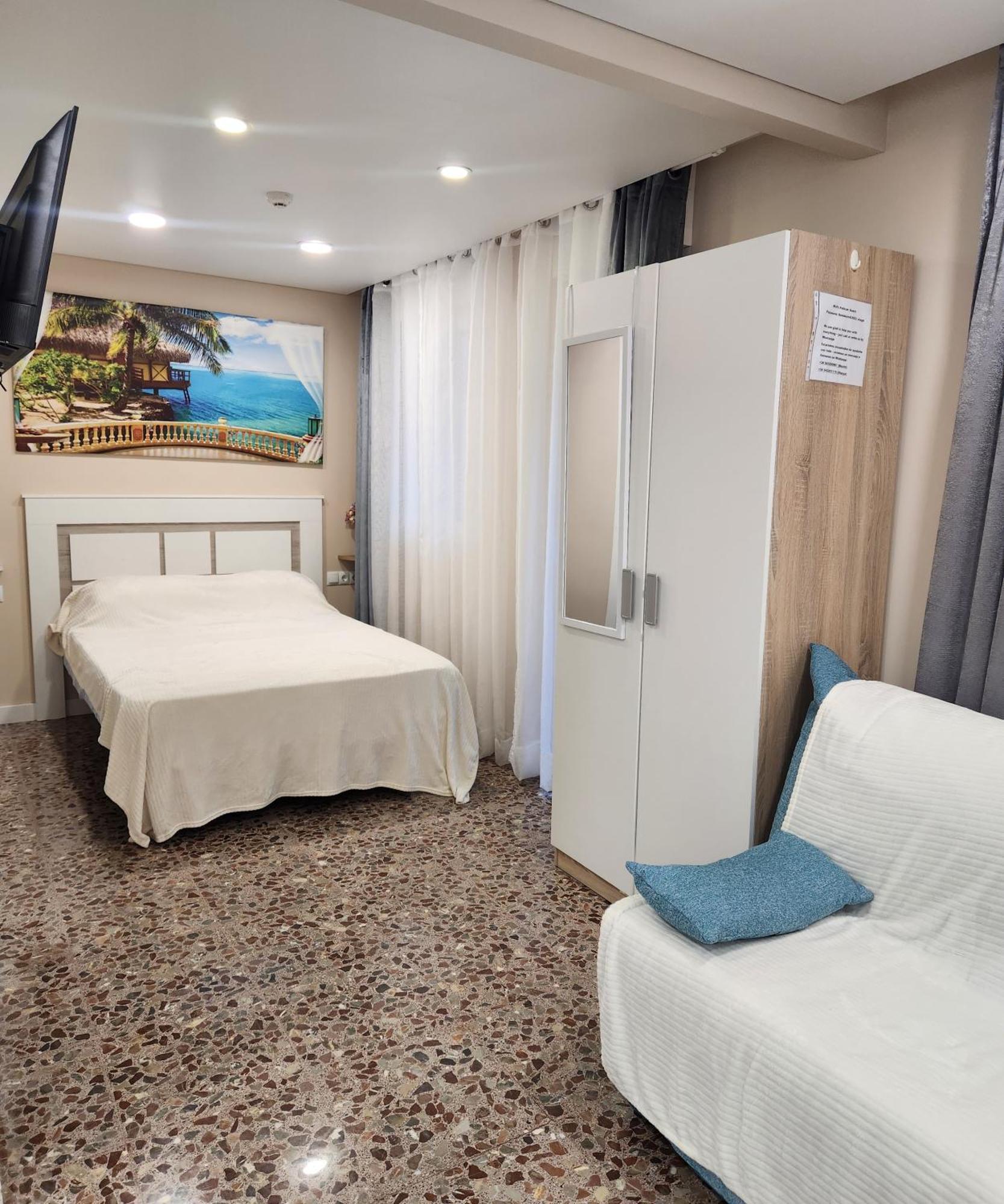 Apartamentos Belladorm Benidorm Luaran gambar