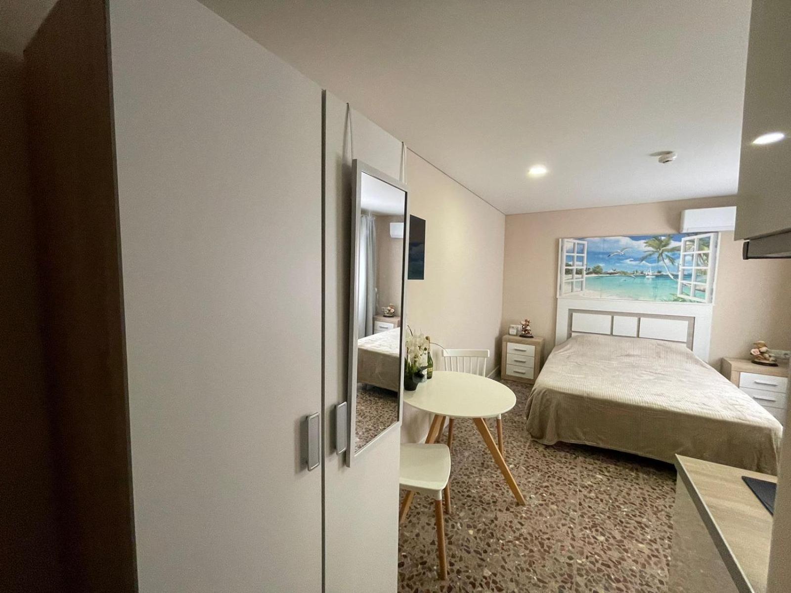 Apartamentos Belladorm Benidorm Luaran gambar