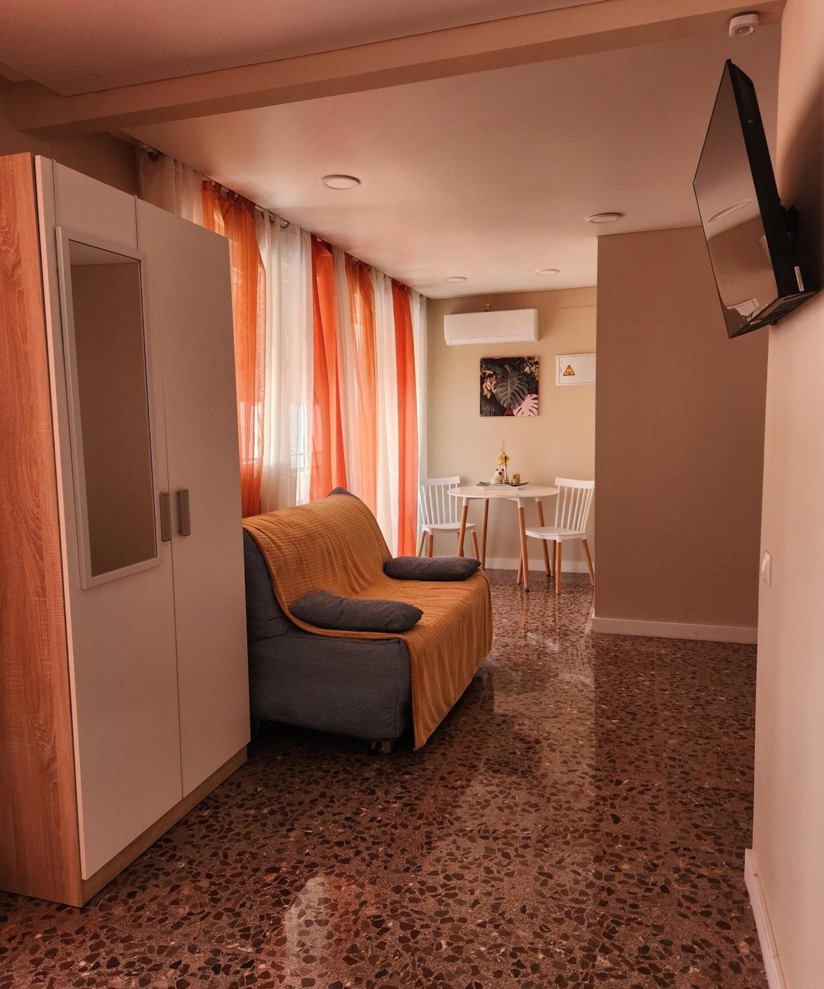 Apartamentos Belladorm Benidorm Luaran gambar