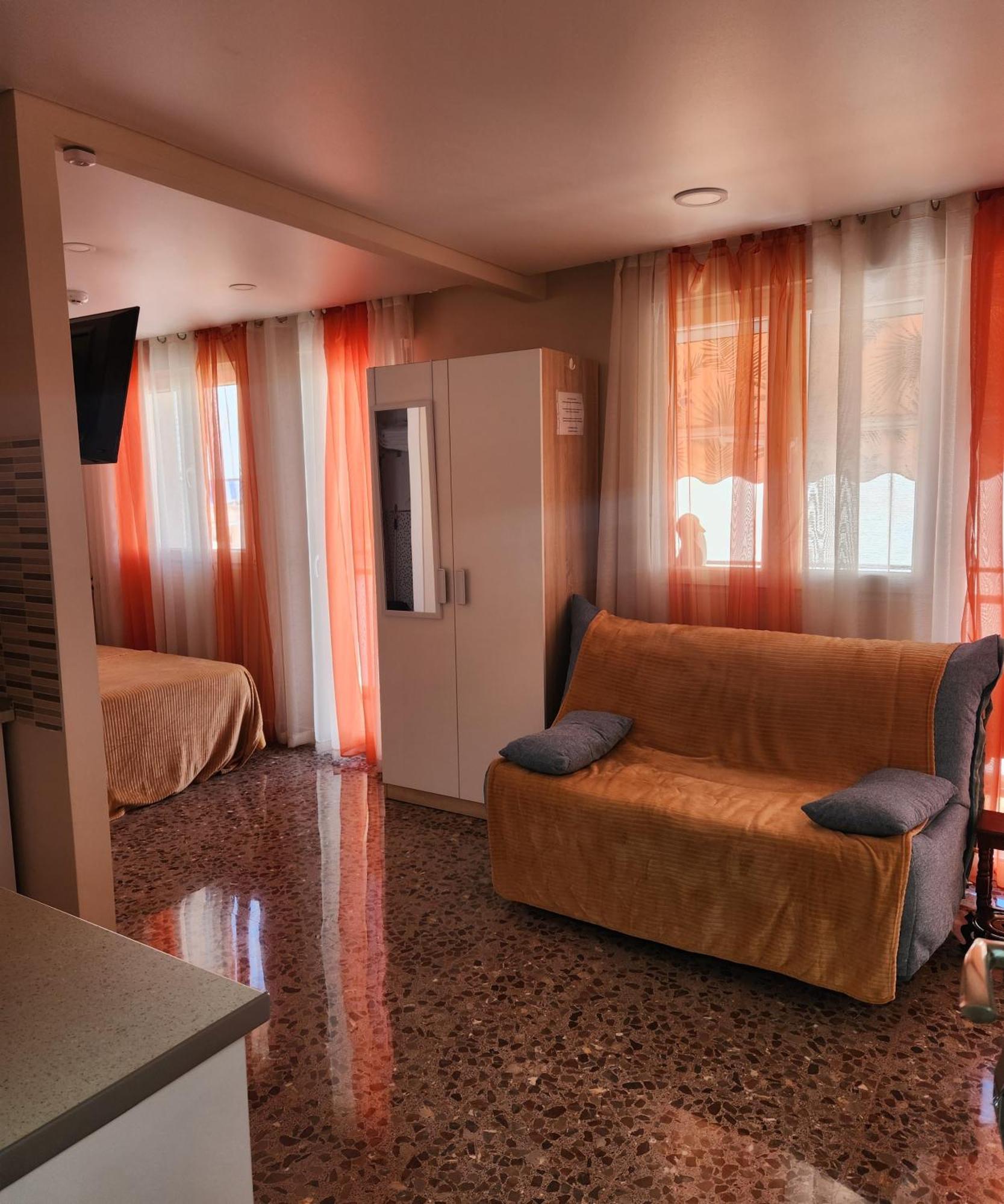 Apartamentos Belladorm Benidorm Luaran gambar